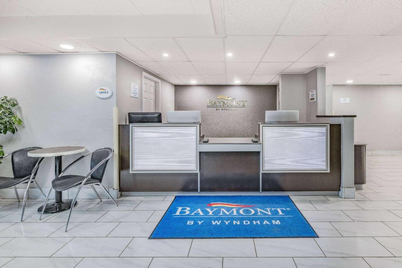 מלון Baymont By Wyndham ג'ילט מראה חיצוני תמונה